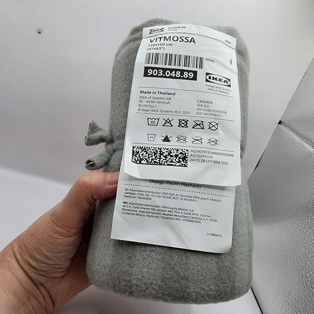 IKEA Vitmossa Fleece Throw 47x63